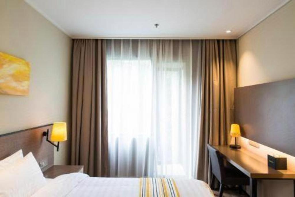 Home Inn Plus Shanghai New International Expo Center Yushan Road Yuanshen Sports Kültér fotó