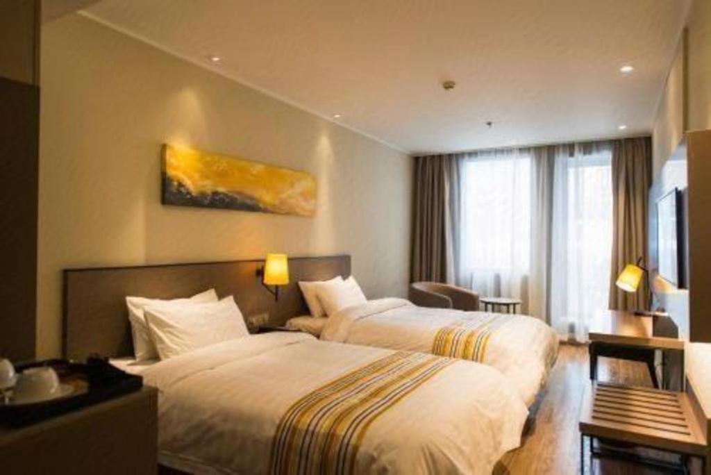 Home Inn Plus Shanghai New International Expo Center Yushan Road Yuanshen Sports Kültér fotó
